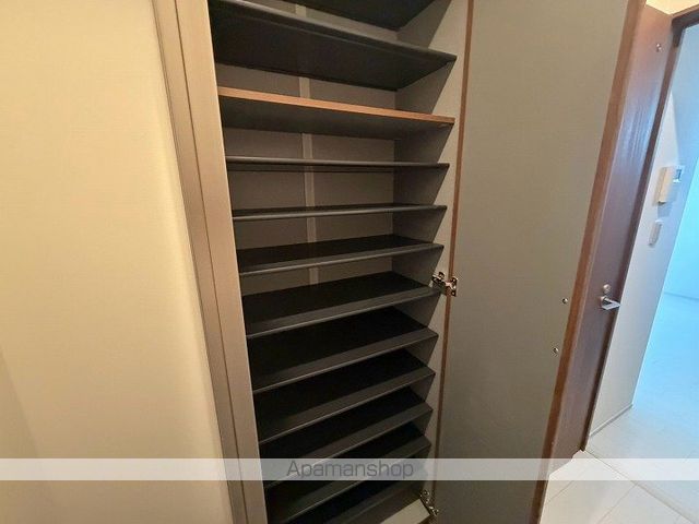 諏訪1丁目共同住宅の内装写真