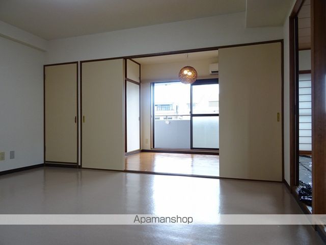 銀杏町レジデンスの内装写真
