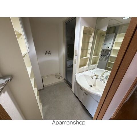 エクセルシオールプレタ学園前の内装写真