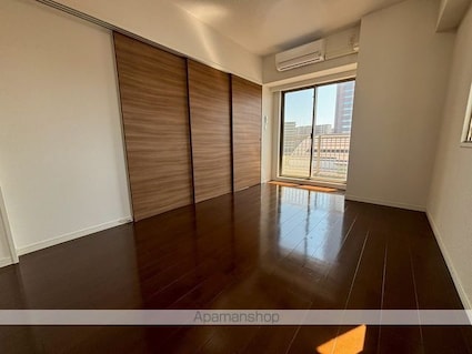 千葉県千葉市中央区新宿１丁目[2LDK/60.56m2]の内装3