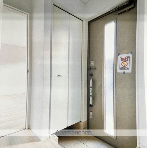 紀の川市 2階建 築1年の内装写真