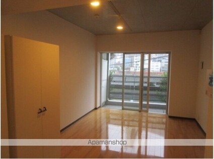 ＦＬＡＴーＳ[1R/29.45m2]のリビング・居間2