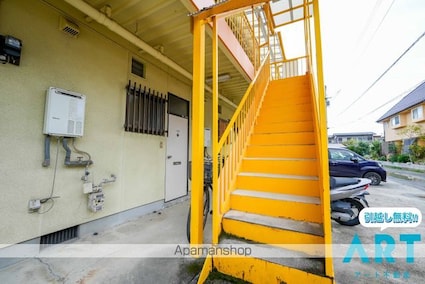 ハイツ冨永[1R/23.5m2]のエントランス