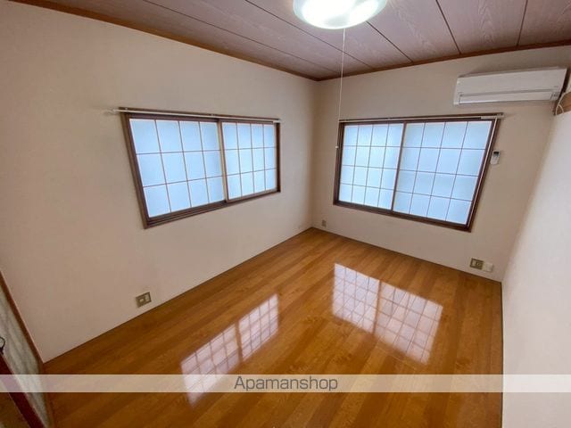 シャトレーゼ堀之内の内装写真