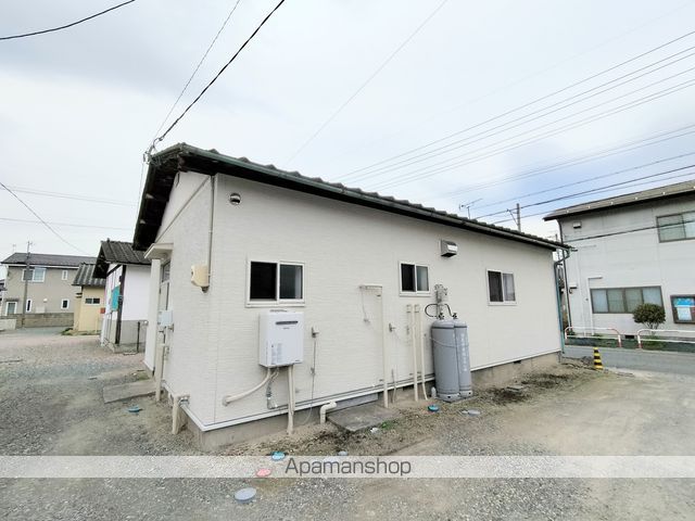 新井アパートの外観写真
