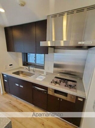 東京都渋谷区千駄ヶ谷１丁目[2LDK/74.32m2]のキッチン