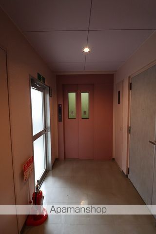 アストレイア マンションの内装写真