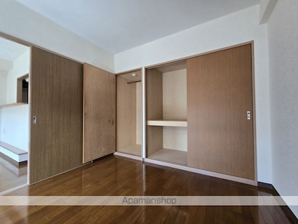 グランドール秋川[2LDK/58.44m2]の収納