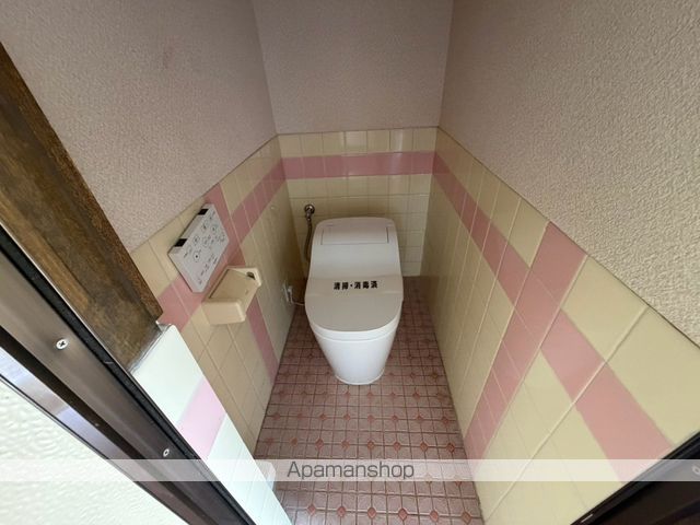 小田急小田原線 鶴巻温泉駅 バス乗車時間：9分 最寄りバス停で下車 徒歩2分 2階建 築35年の内装写真