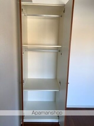 ヒルズ目白台[2LDK/58.85m2]の収納