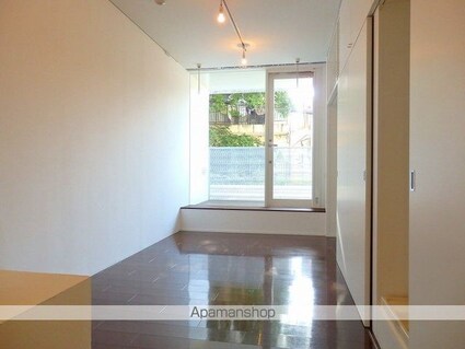 カスタリア市ヶ谷[1K/30.4m2]のリビング・居間