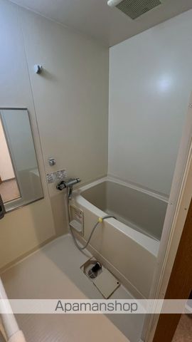 AUGUSTの内装写真