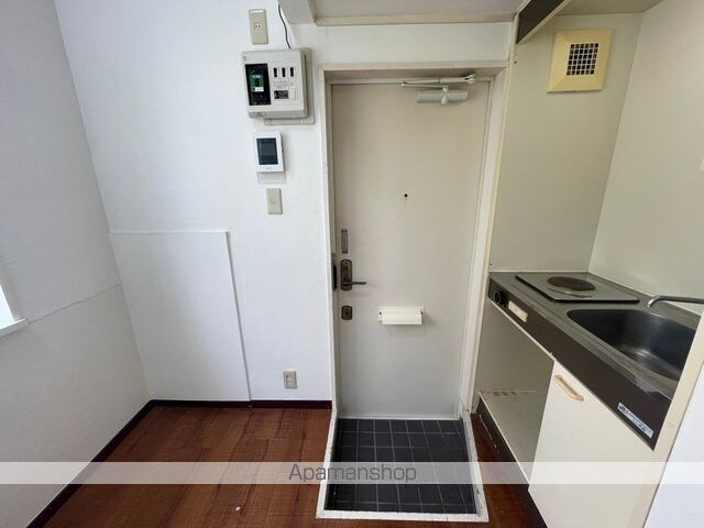 ロージェⅢ[1R/12m2]の玄関