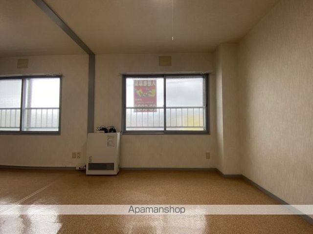 メゾンドフラッシュ富岡の内装写真