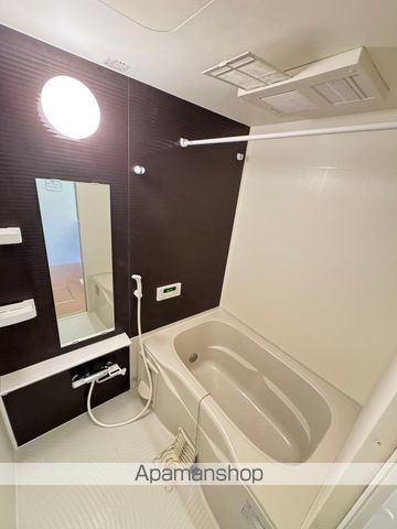 ロングアイランドヒルズマンションIIの内装写真