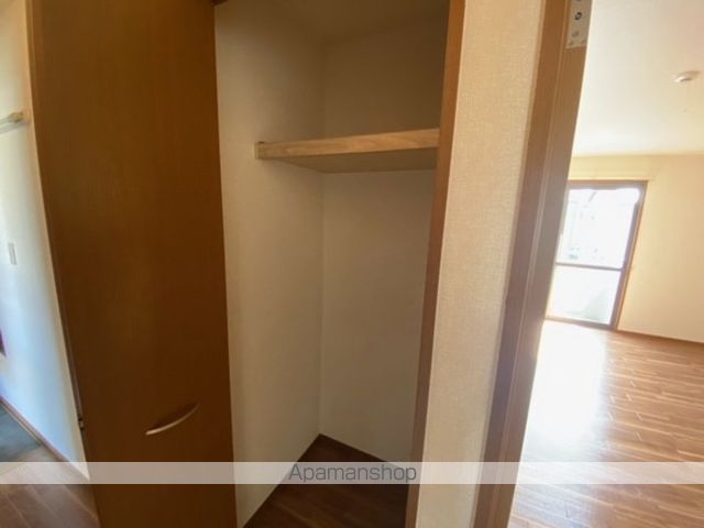 リビングタウン小森野 弐番館の内装写真