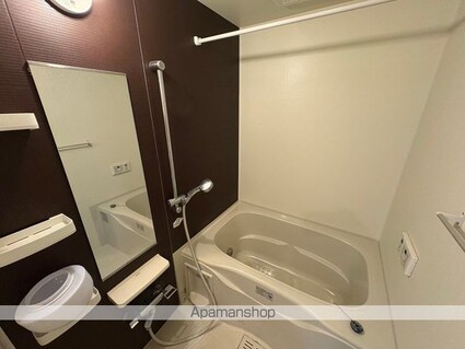 ファルカ[1K/27.28m2]のバス