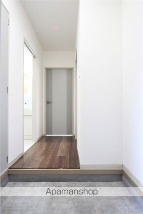 ピュアレスト田所Ａ棟[2LDK/53.5m2]の玄関