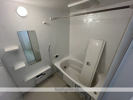 ＭＫＯ中須賀Ｅ[2LDK/63.45m2]のバス