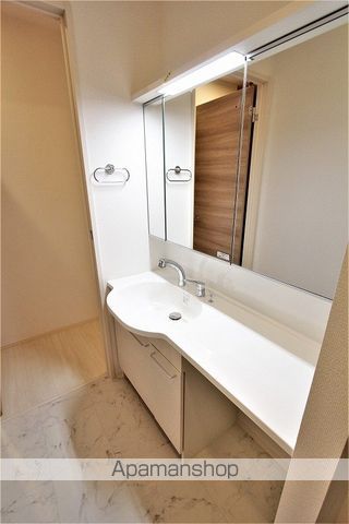 徳島線 蔵本駅 徒歩12分 3階建 築8年の内装写真
