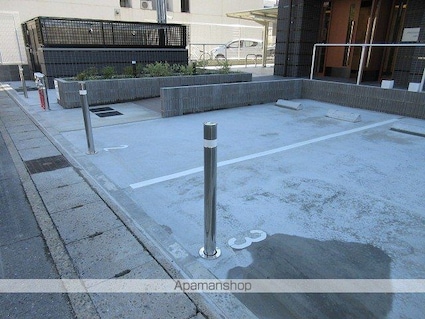 プレサンス岐阜ゼクシス[1K/21.09m2]の駐車場