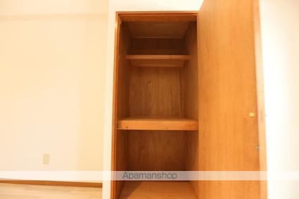 フォレスト三番町[1R/22.68m2]の収納