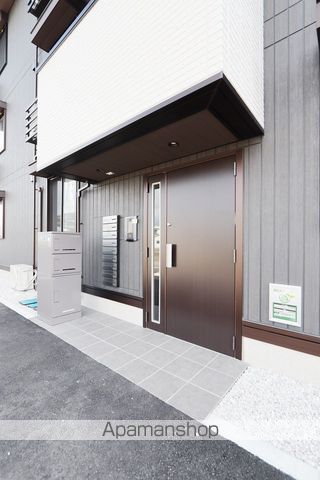 フィオーレガーデン北田宮 Bの玄関写真