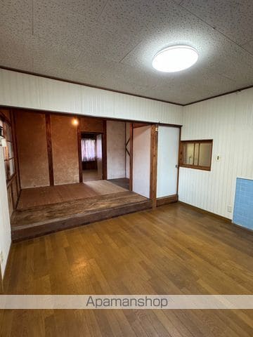 安八郡安八町 2階建 築58年の内装写真