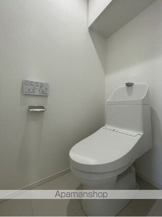 ルミーク文京湯島[2LDK/55.3m2]のトイレ