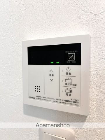 フェリーチェラテの内装写真