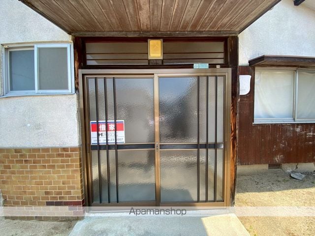 ＪＲ予讃線 今治駅 徒歩15分 1階建 築56年の玄関写真