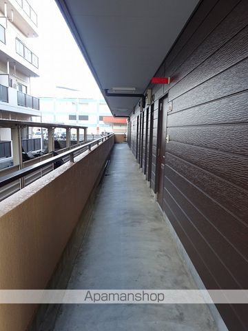 もんでんハイツBの玄関写真