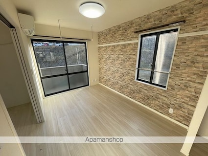 フレグランス高森ＡＢ[2K/43.54m2]のリビング・居間