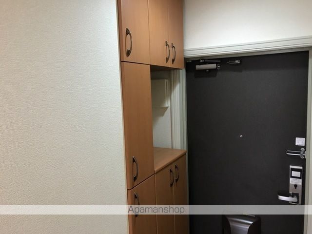 Crestorの内装写真