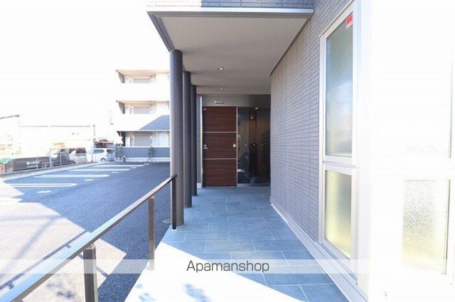 アベニールの玄関写真