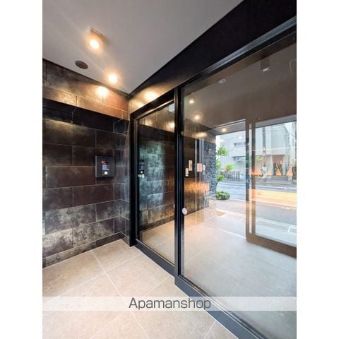 VALUE MAISON RYOGOKUの玄関写真
