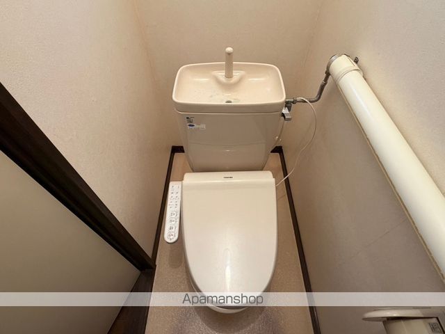 E.ARMANIの内装写真