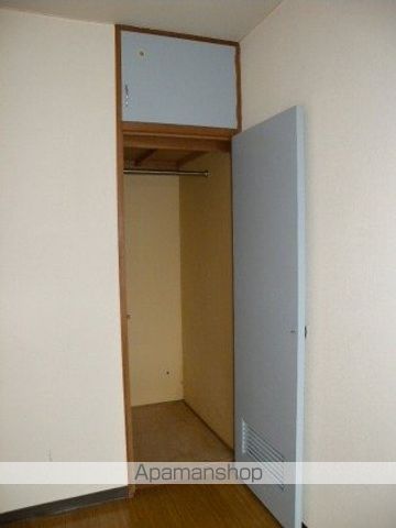 総業八軒ハイムの内装写真