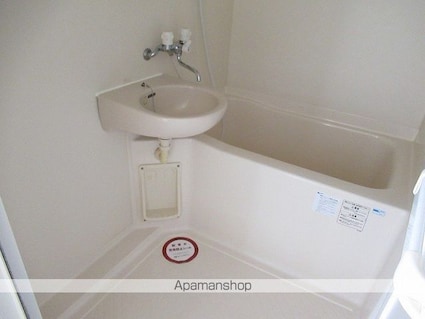 カオリーモ境田Ａ[1K/24m2]のバス