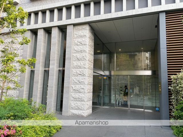 東京都新宿区南山伏町[1LDK/40.01m2]のエントランス