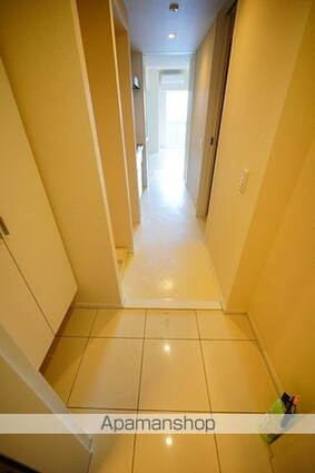 トレステージ四谷[1K/31.51m2]の玄関