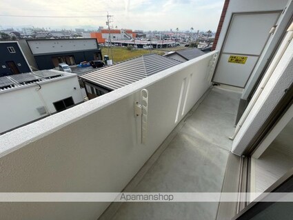 Ｎｕｏｖｅ　ｃｏｎｎｅｓｓｉｏｎｉ[2LDK/50.84m2]のバルコニー