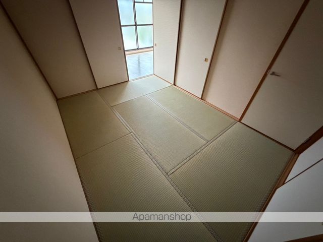 ボンヌ愛の内装写真