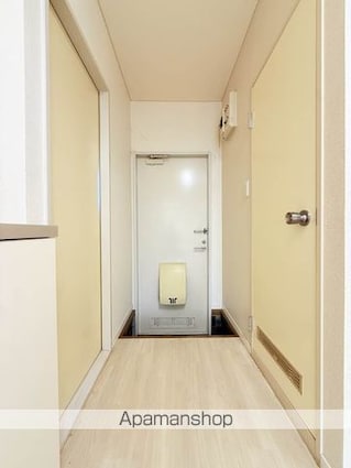 アーバンＩＴＯ[1K/28.21m2]の玄関