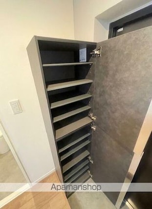 ＢＲＩＣＫＳ四谷[1K/19.59m2]の玄関