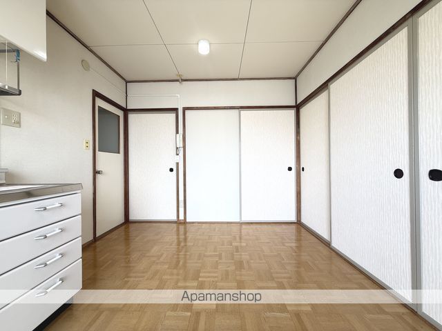 ユートピア川原3号館の内装写真