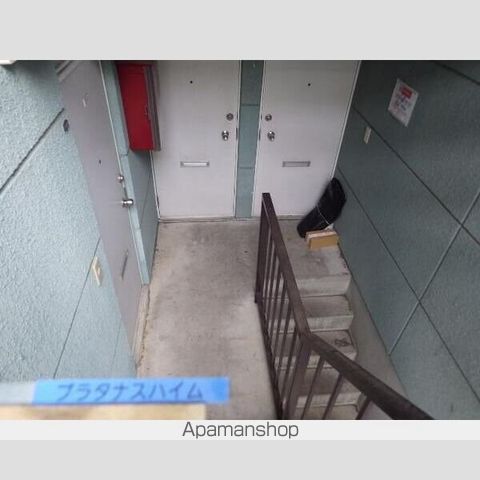 プラタナスハイムの玄関写真
