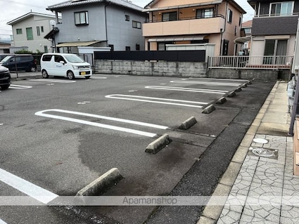 リトルアグリン[2LDK/69.66m2]の駐車場2