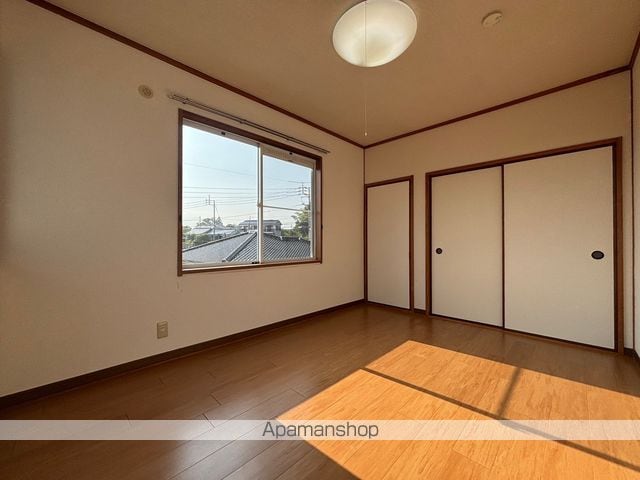 ロイヤルパレス村松IIBの内装写真