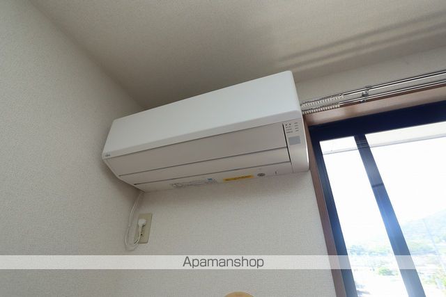 アクシスIの内装写真